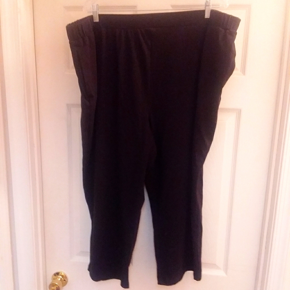 Simple Black Capri Pants